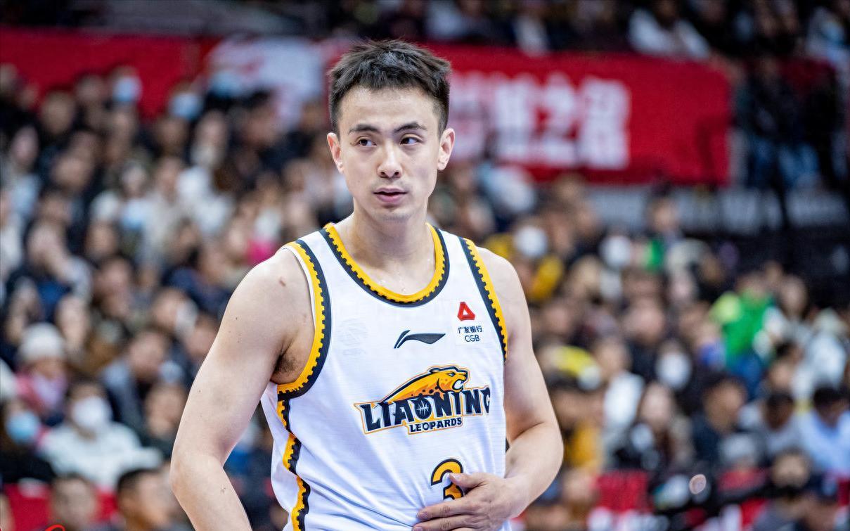 kaiyun.com-赵继伟否认离开辽篮，两年失去3队友，仅1人坚守，张镇麟送暖心话